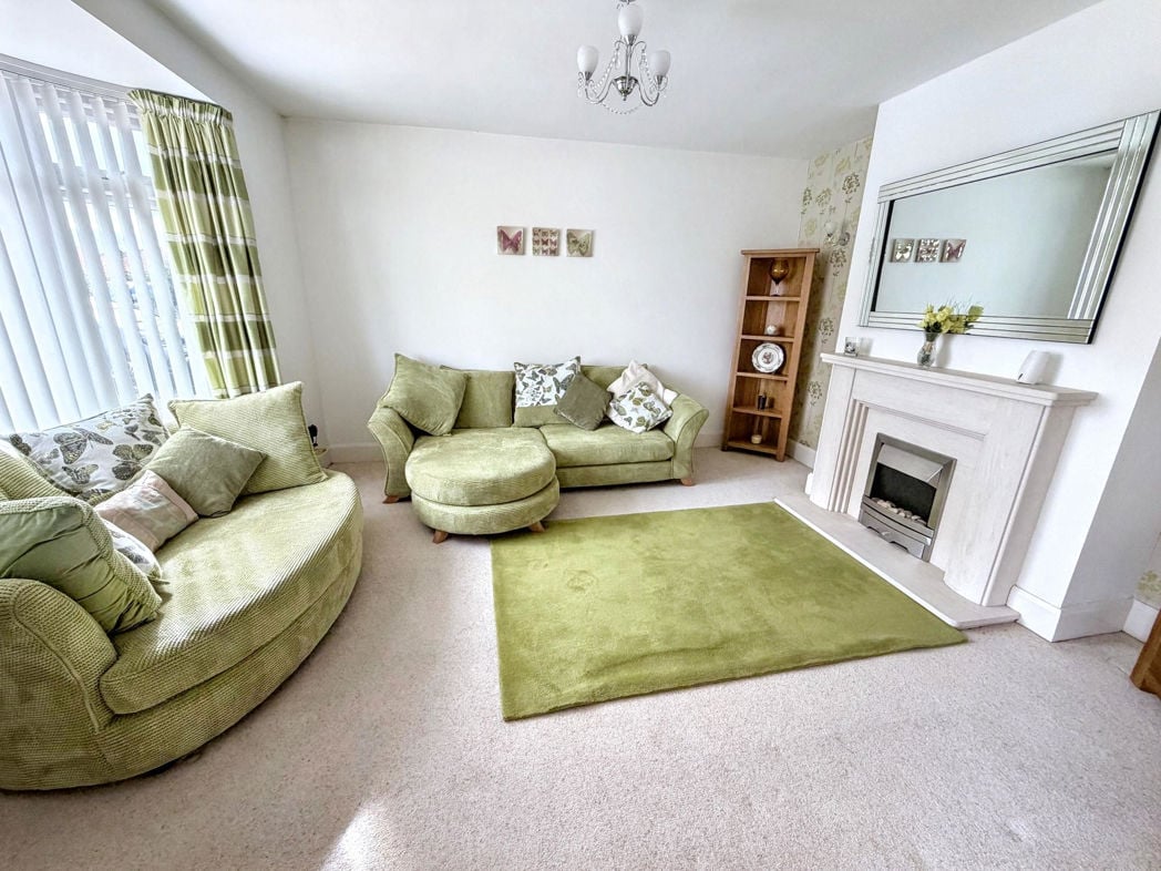 Property image 9 of 12