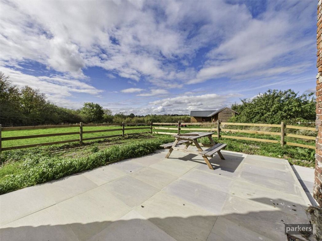 Property image 18 of 23