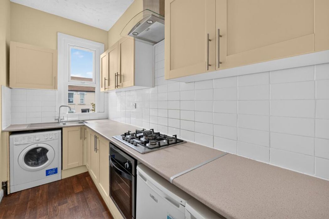 Property image 2 of 12