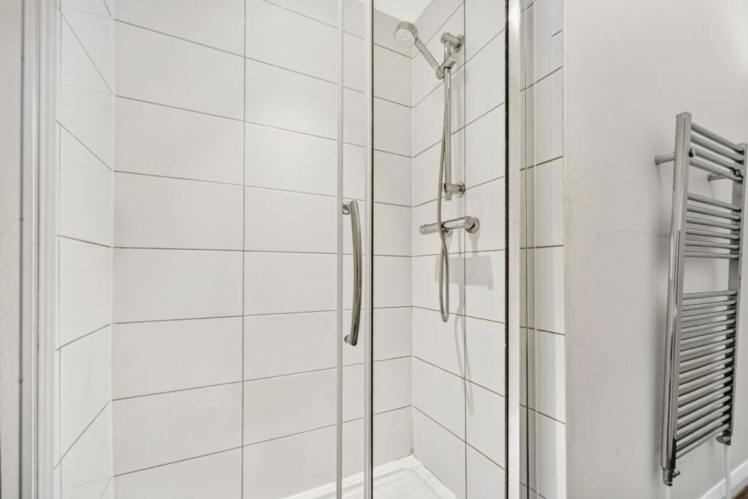 Property image 11 of 12