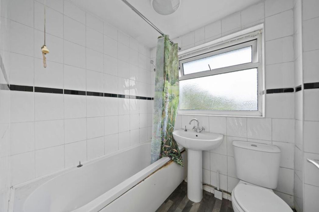 Property image 8 of 11