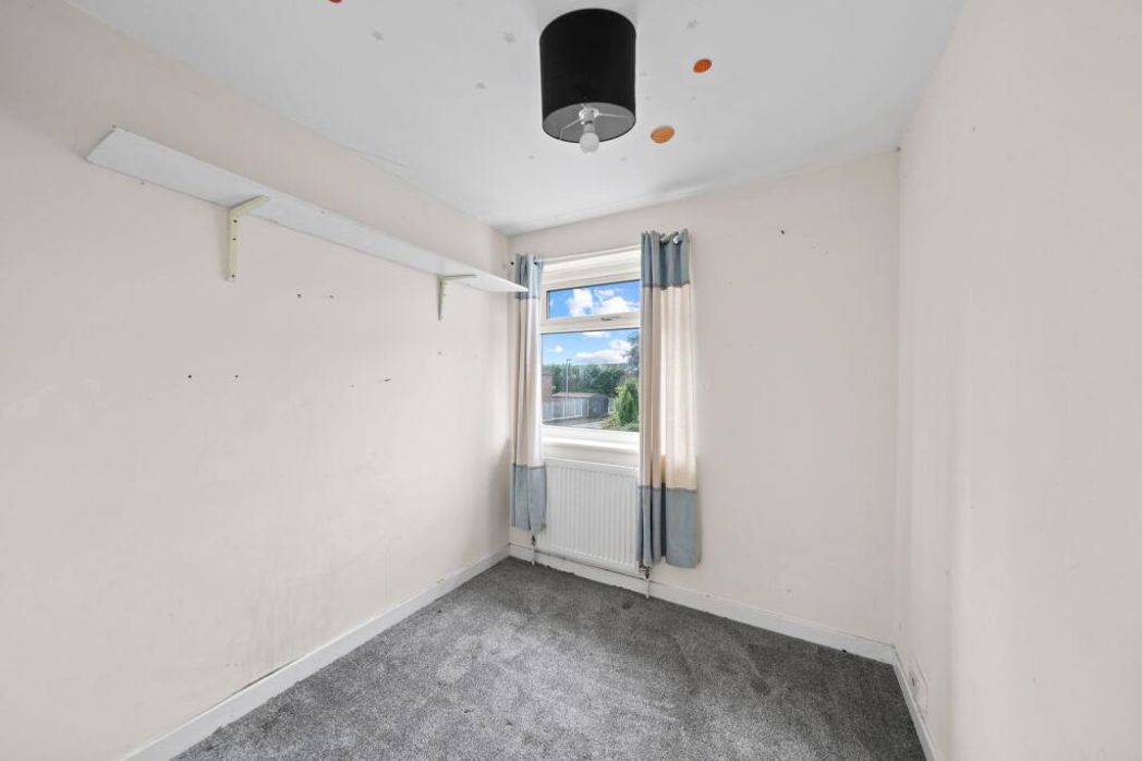 Property image 5 of 11