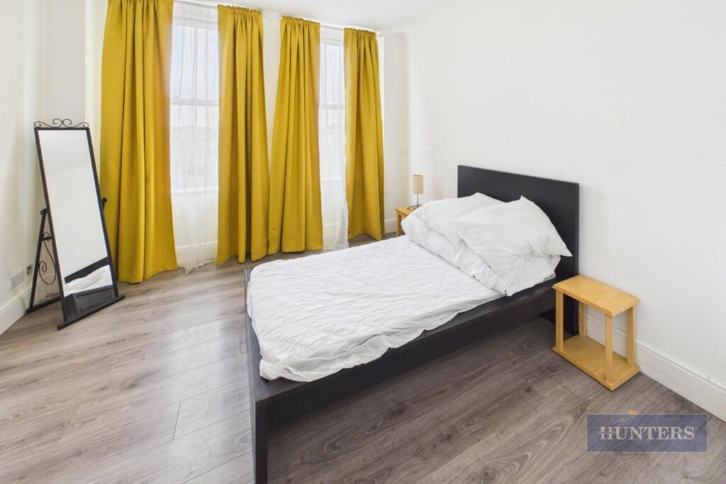 Property image 10 of 18