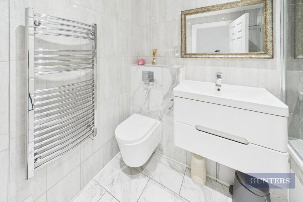 Property image 16 of 18
