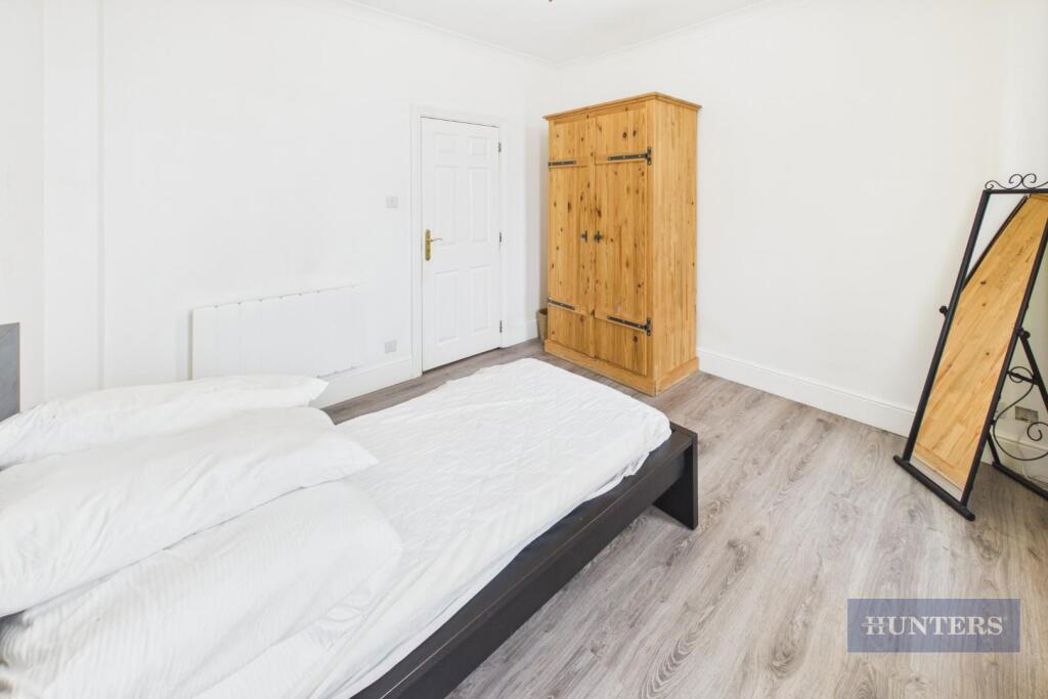 Property image 12 of 18