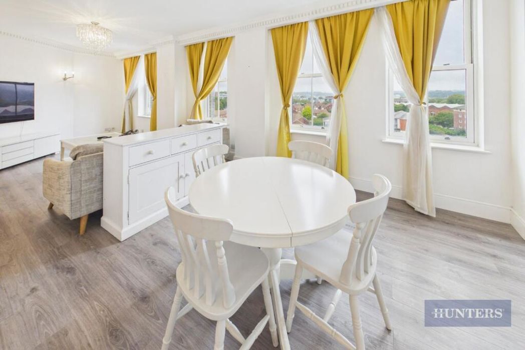Property image 2 of 18
