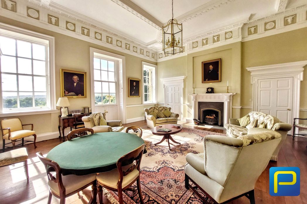 Communal Drawing Room