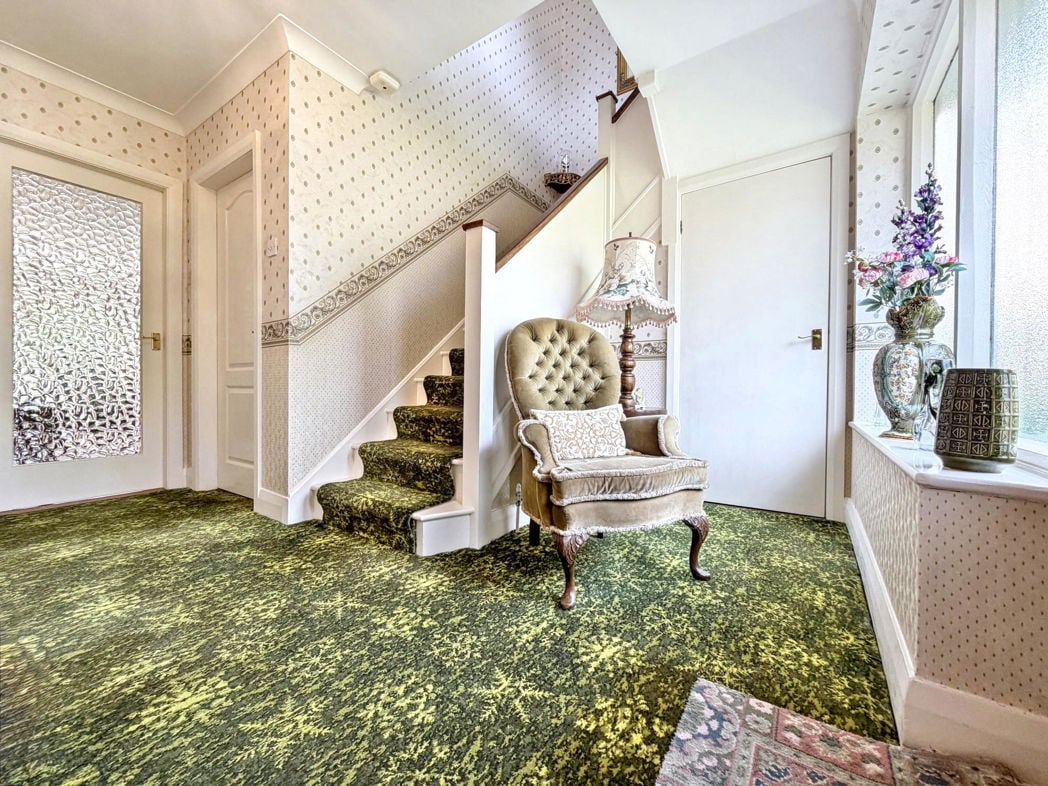 Entrance/Hallway