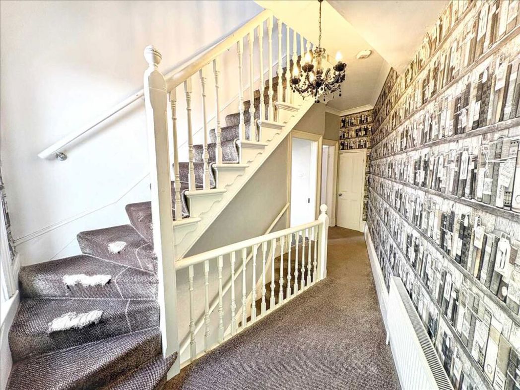 Property image 3 of 20