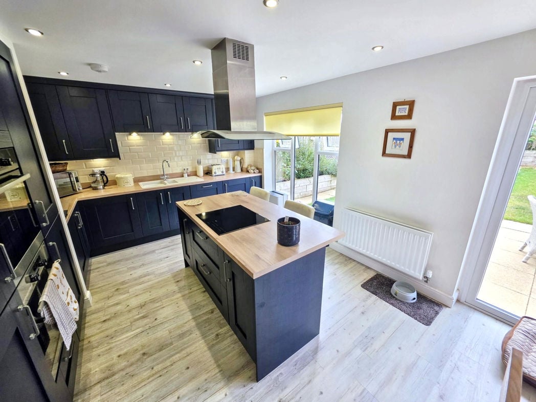 Property image 3 of 33