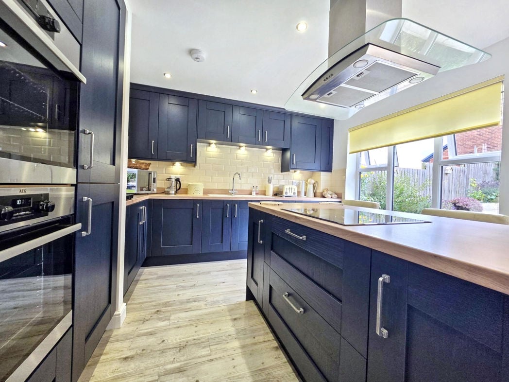Property image 6 of 33