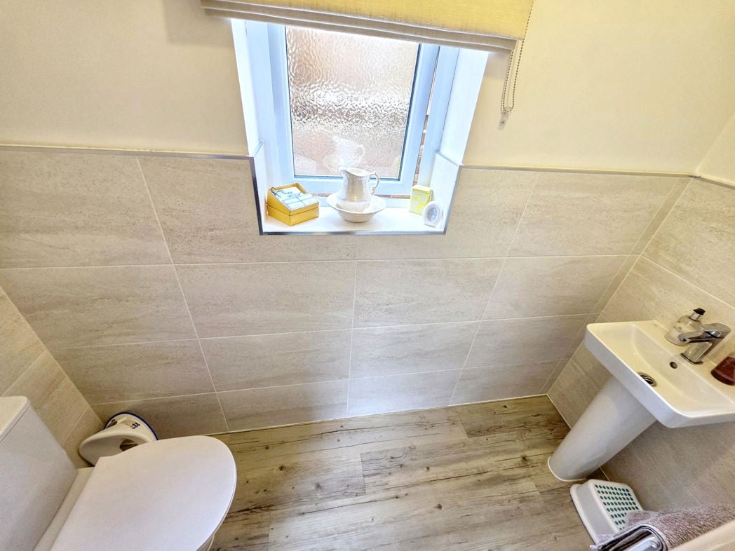 Property image 13 of 33