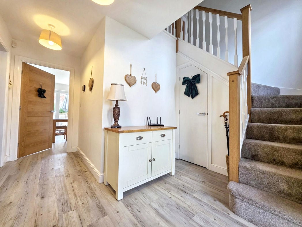 Property image 14 of 33