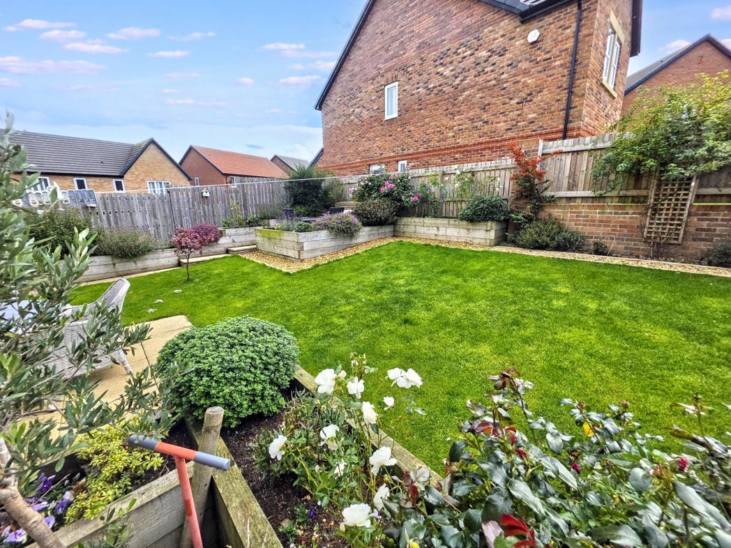 Property image 26 of 33