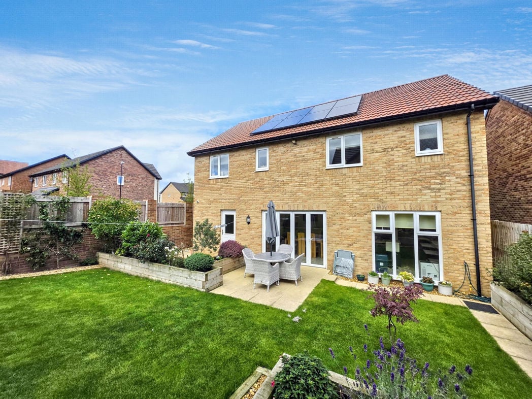 Property image 32 of 33