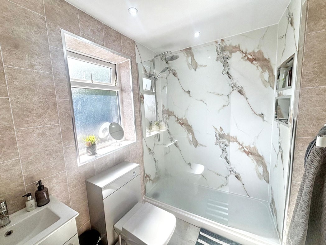 Shower Room/WC
