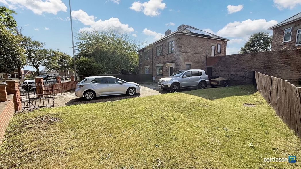 Front Garden/Parking