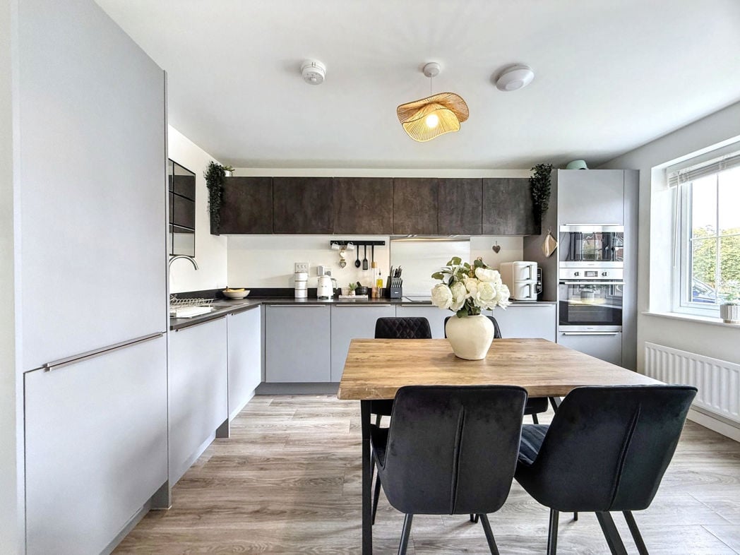 Property image 11 of 29