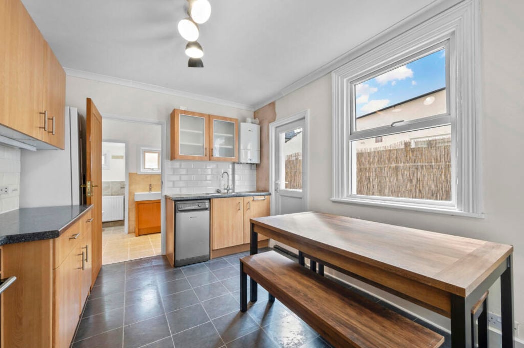 Property image 3 of 12