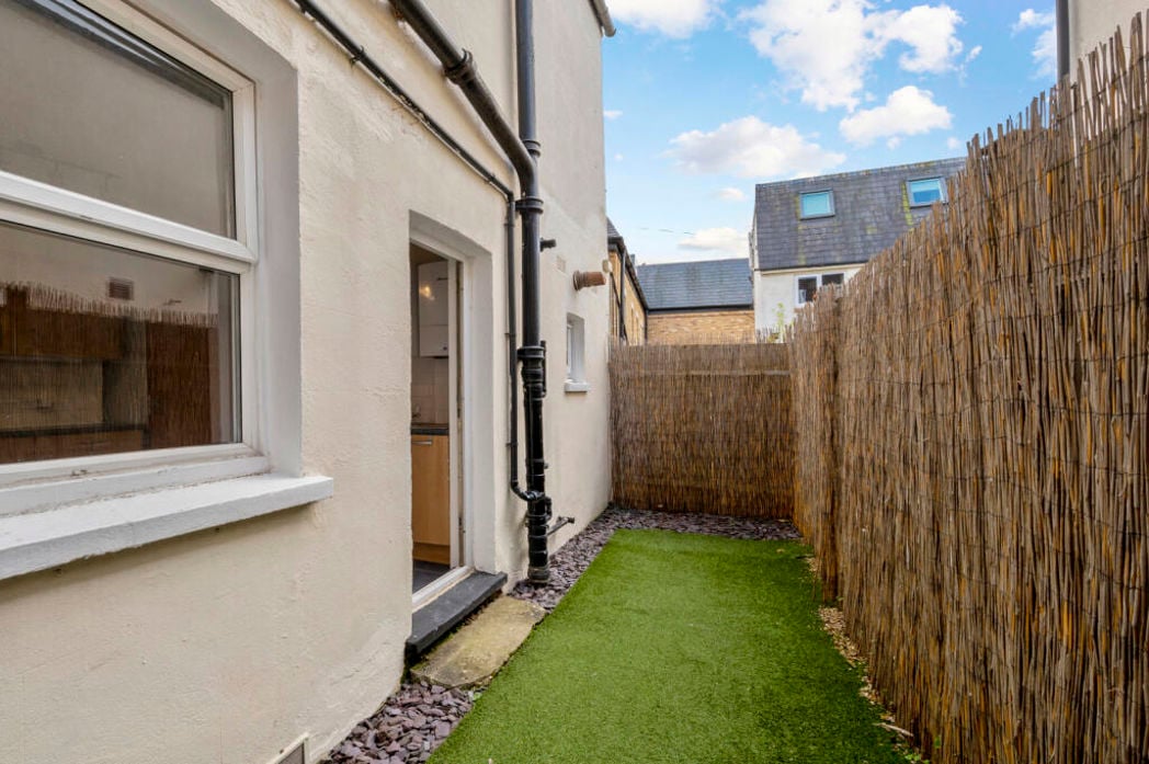 Property image 6 of 12
