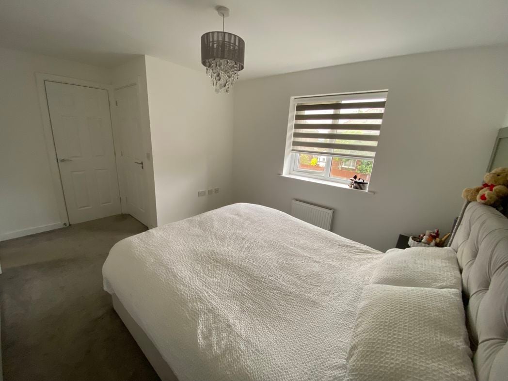 Property image 17 of 27