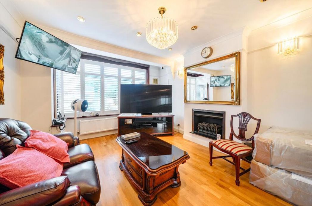 Property image 3 of 24