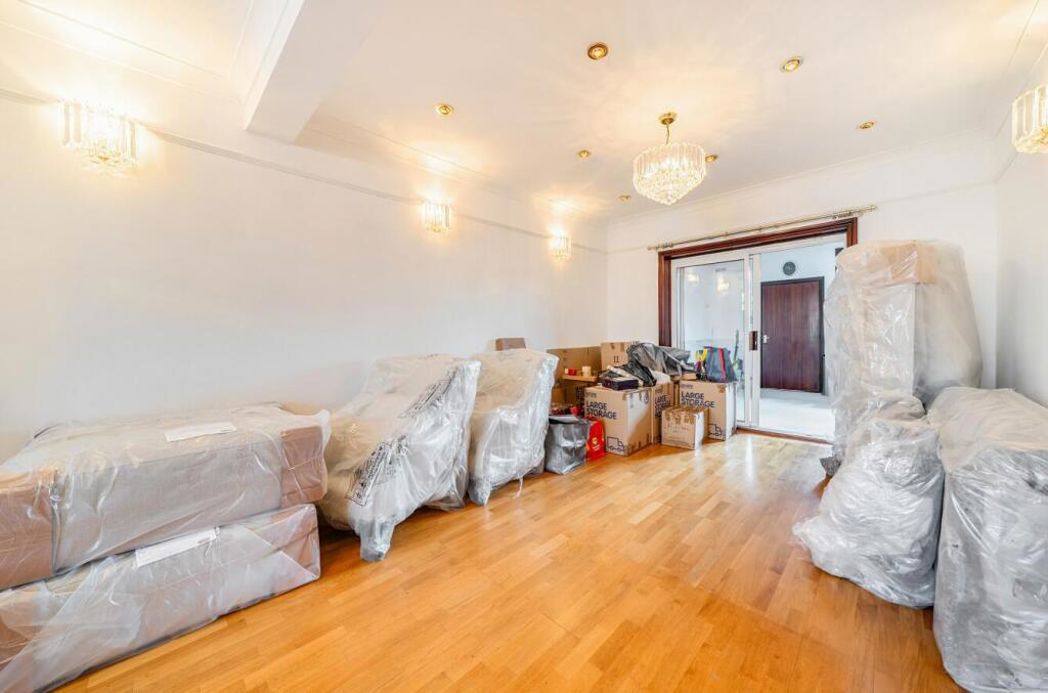 Property image 4 of 24