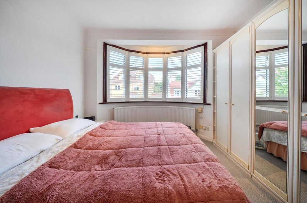 Property image 12 of 24