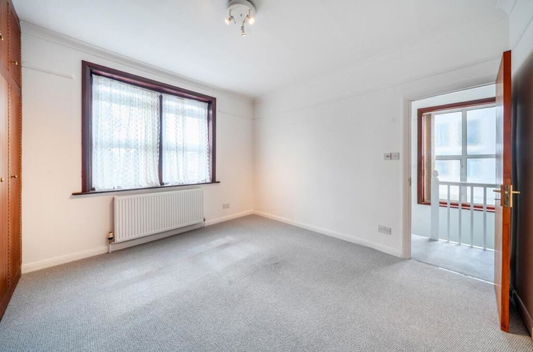 Property image 15 of 24