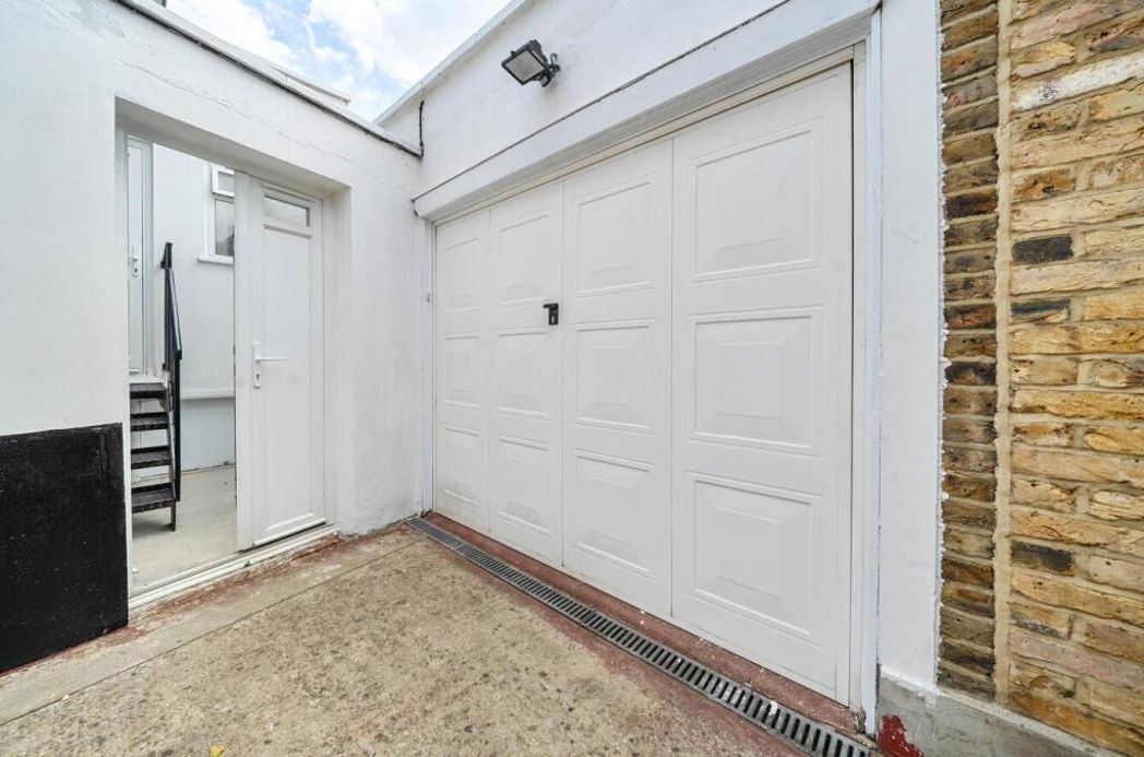 Property image 21 of 24