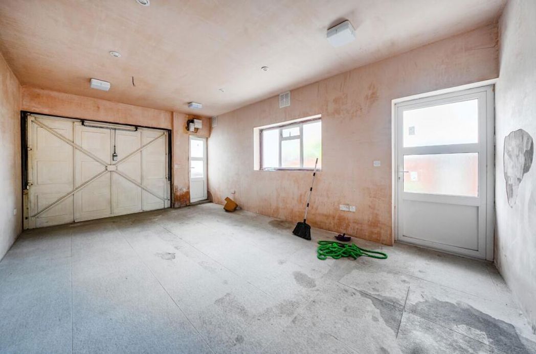 Property image 22 of 24