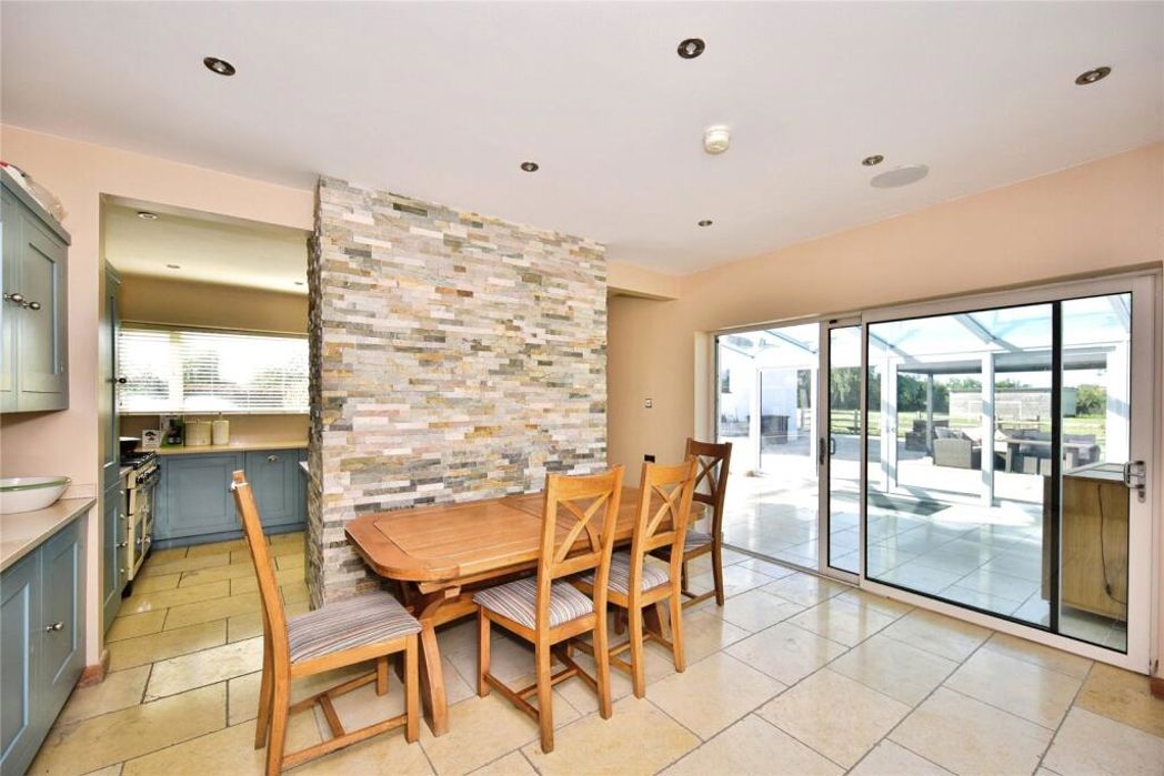 Property image 1 of 21