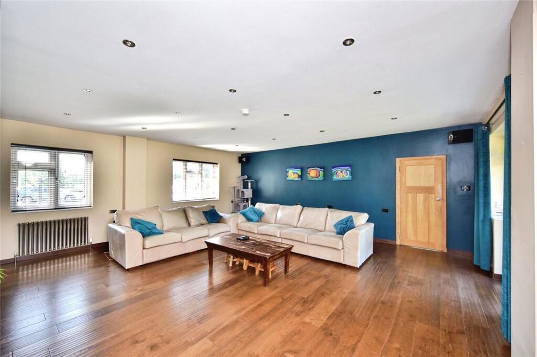 Property image 2 of 21