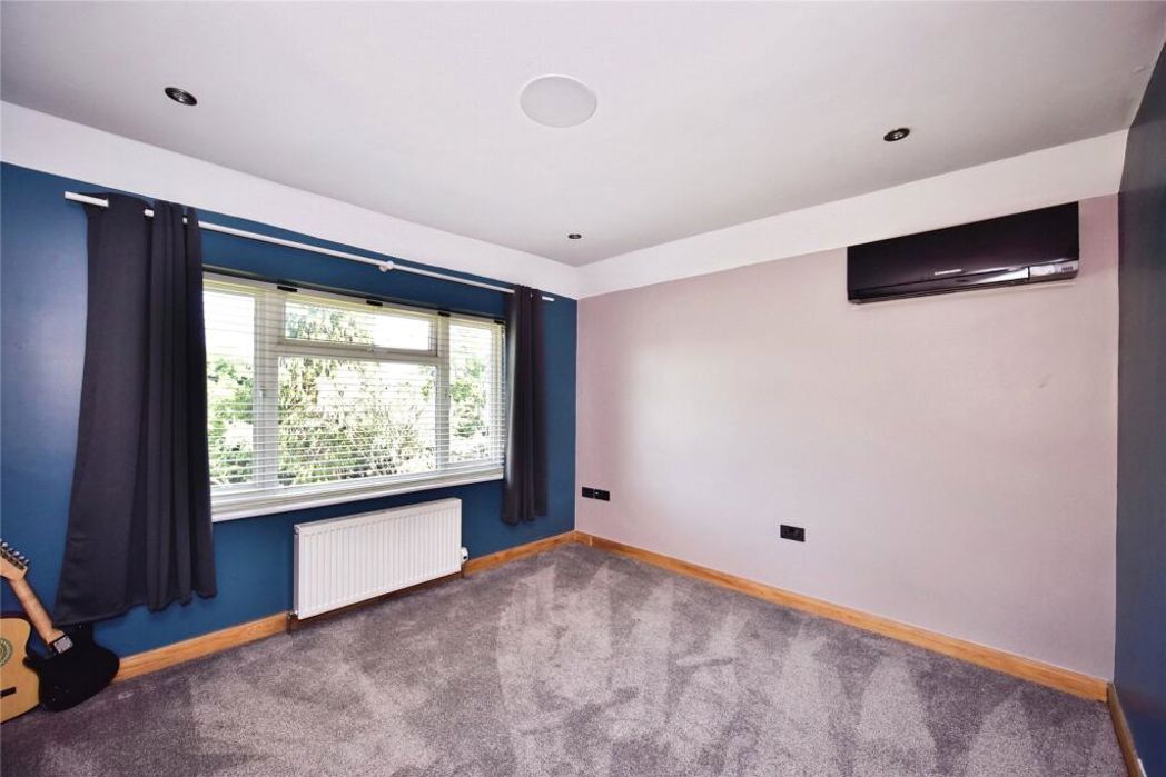 Property image 8 of 21