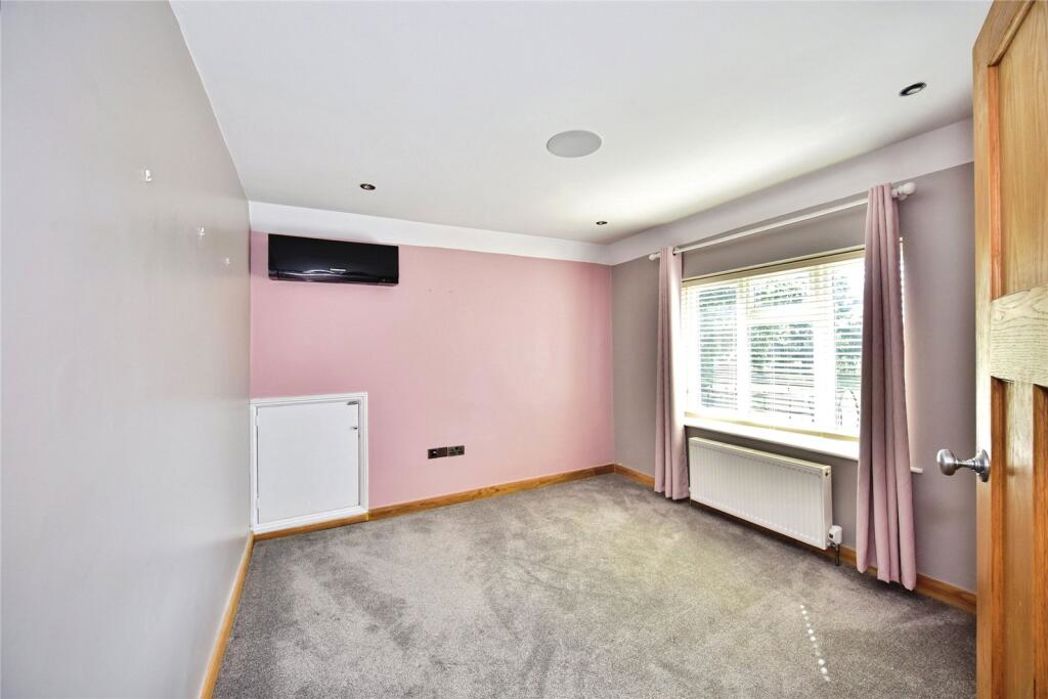Property image 9 of 21