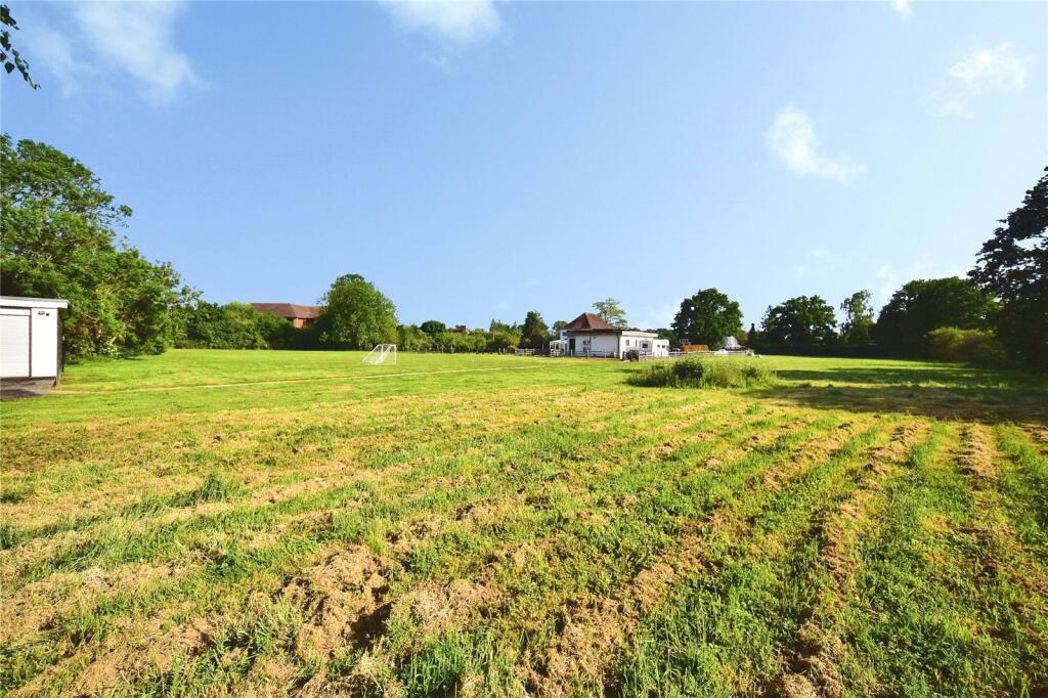 Property image 12 of 21