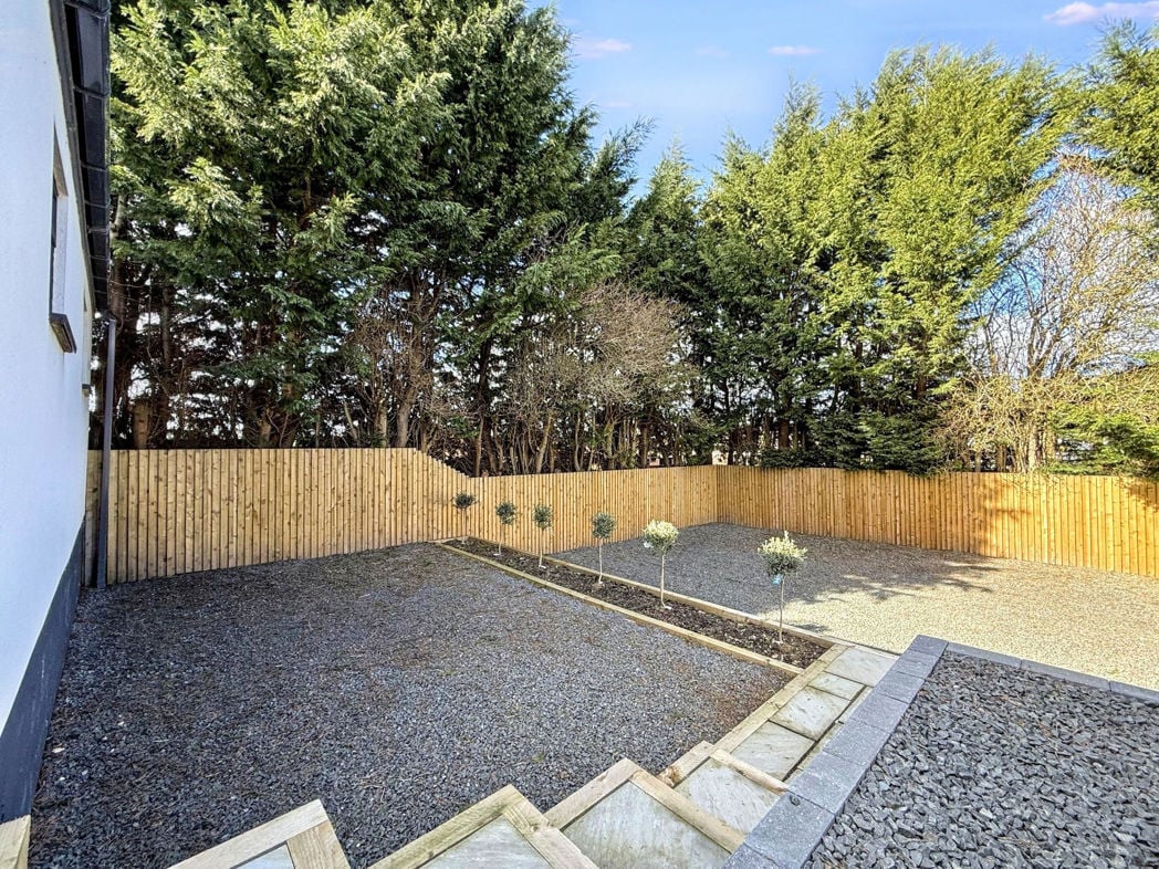 Property image 23 of 24
