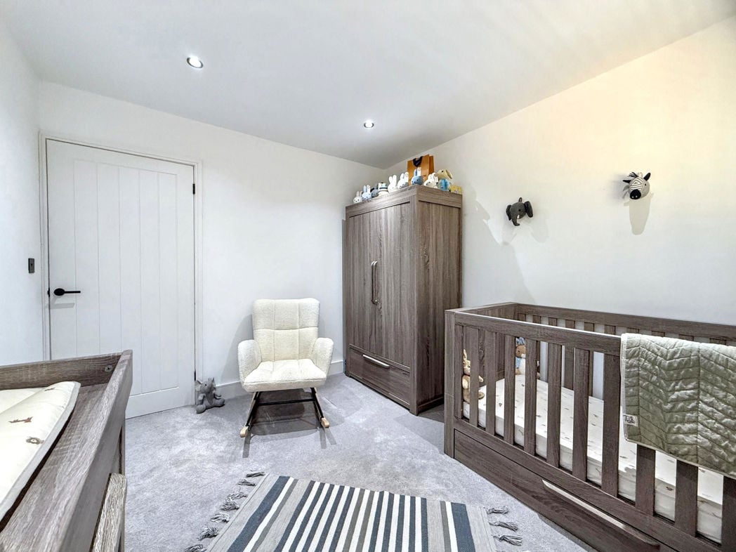 Property image 12 of 24
