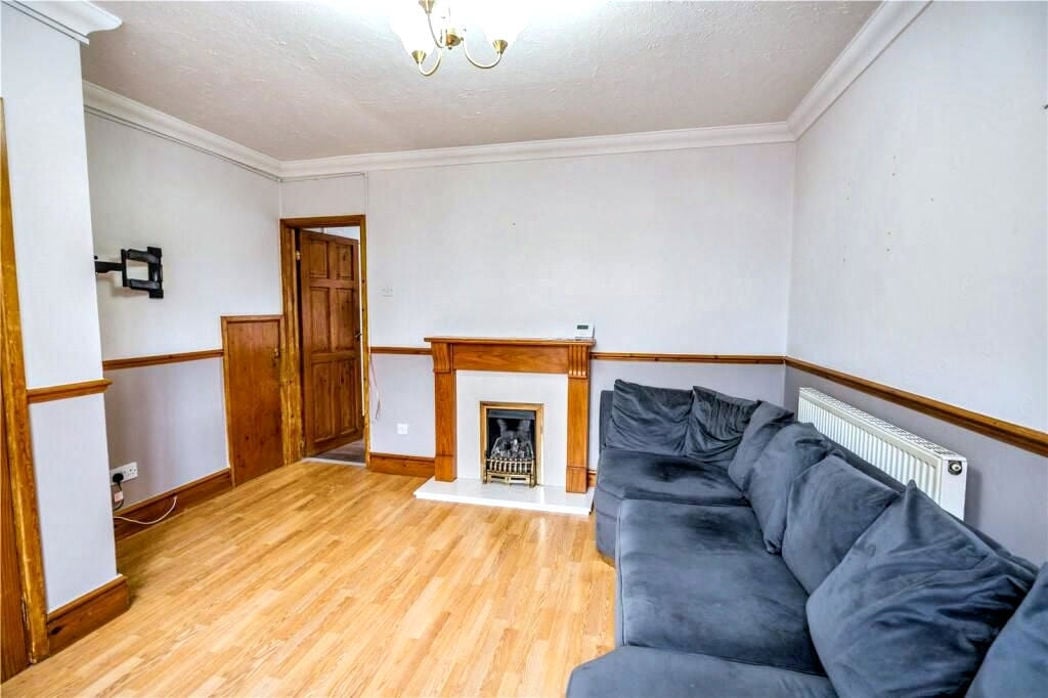 Property image 5 of 15