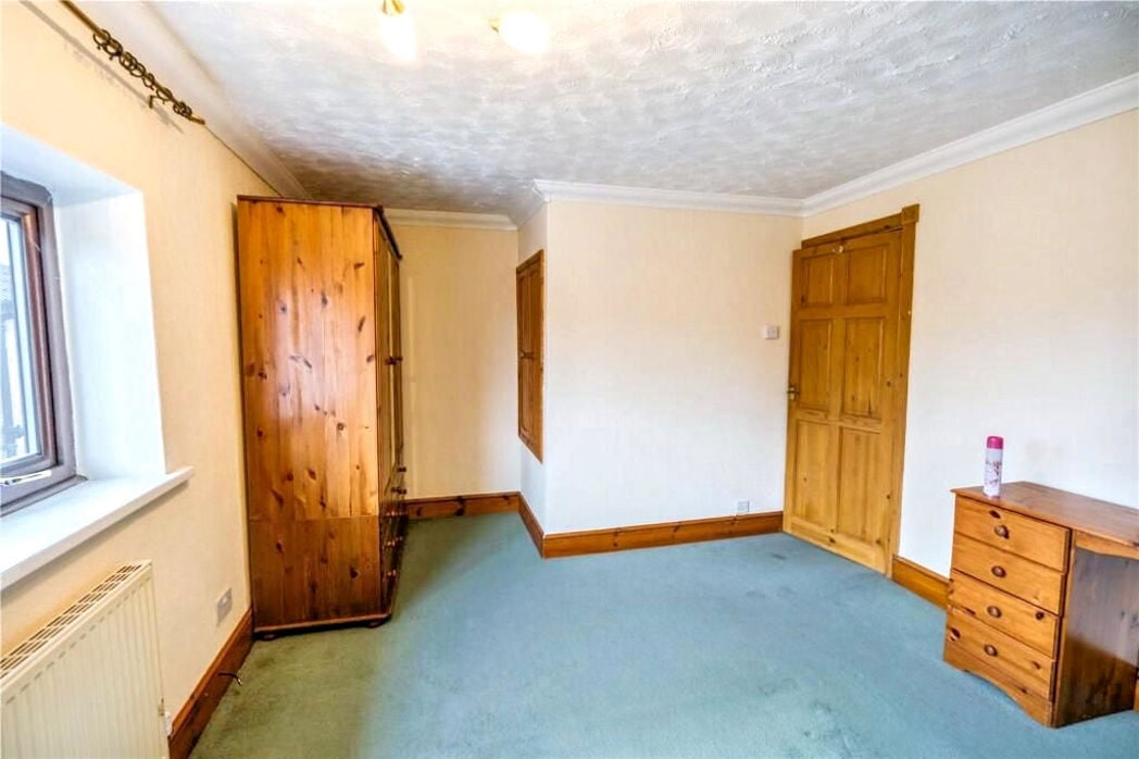 Property image 10 of 15