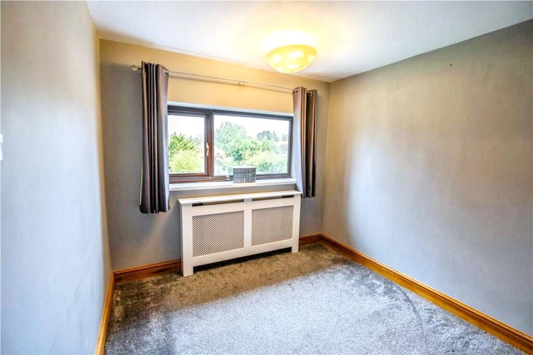 Property image 11 of 15