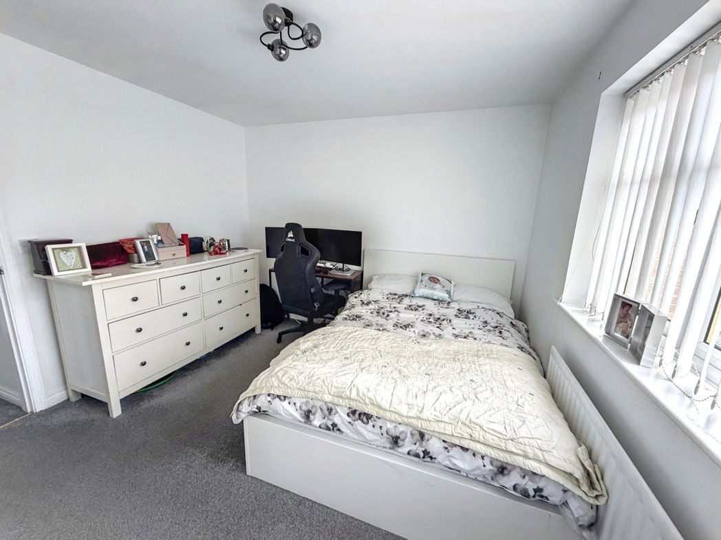 Property image 7 of 11