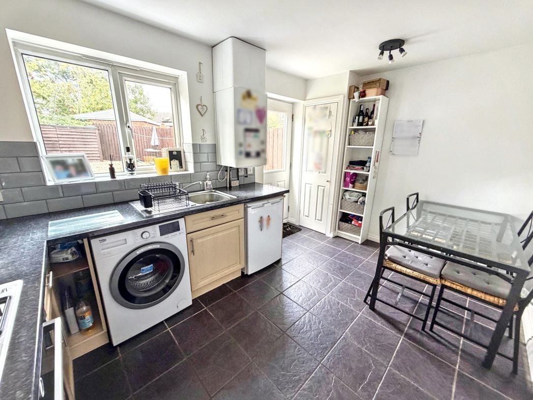 Property image 3 of 11
