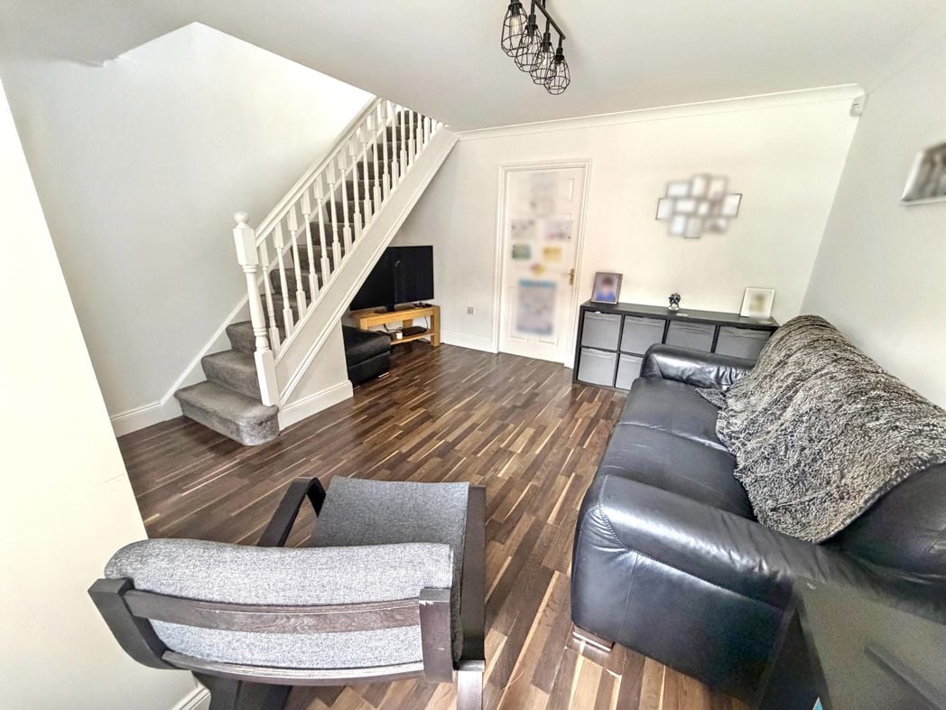 Property image 2 of 11