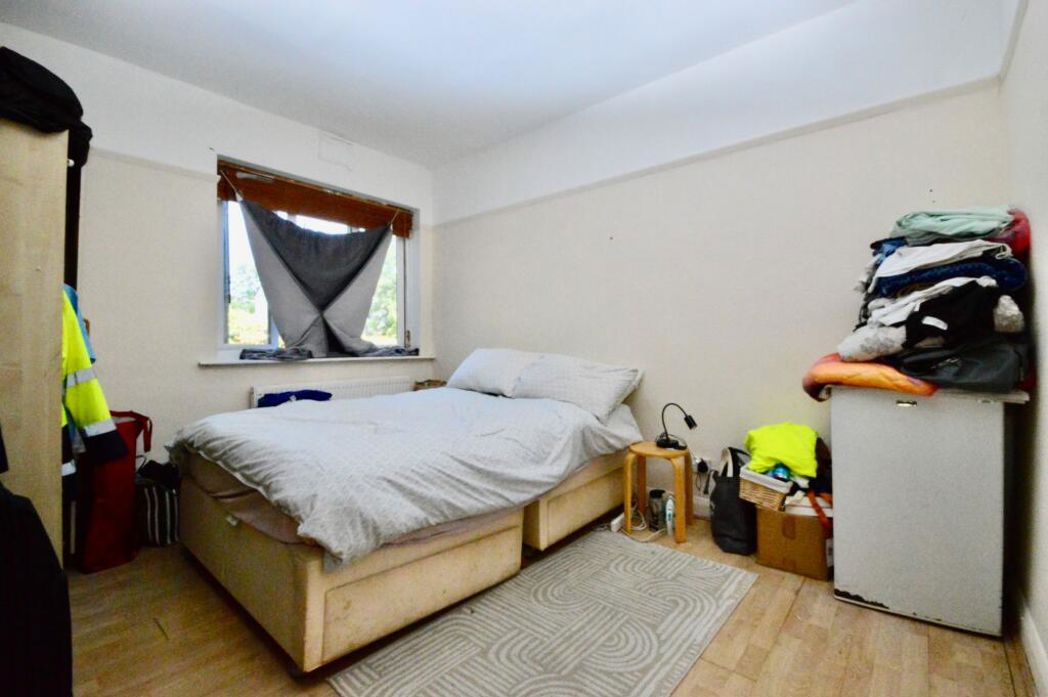 Property image 6 of 9