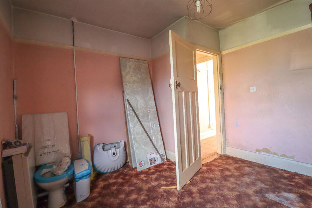 Property image 6 of 11