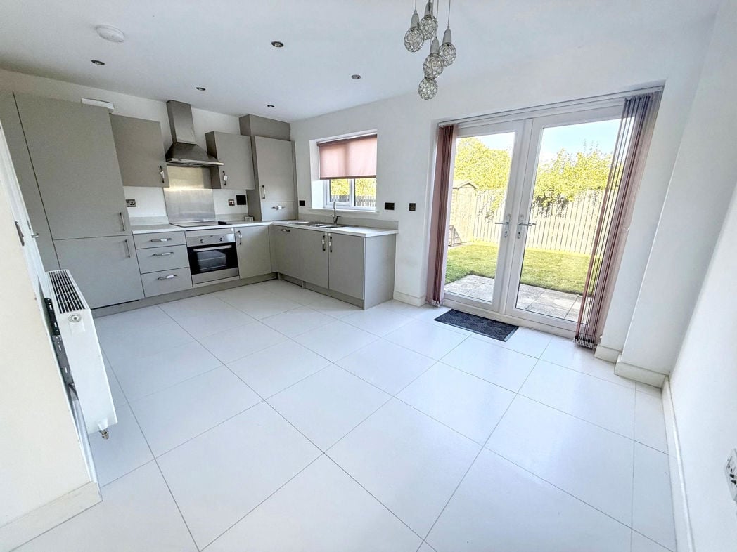 Property image 2 of 14
