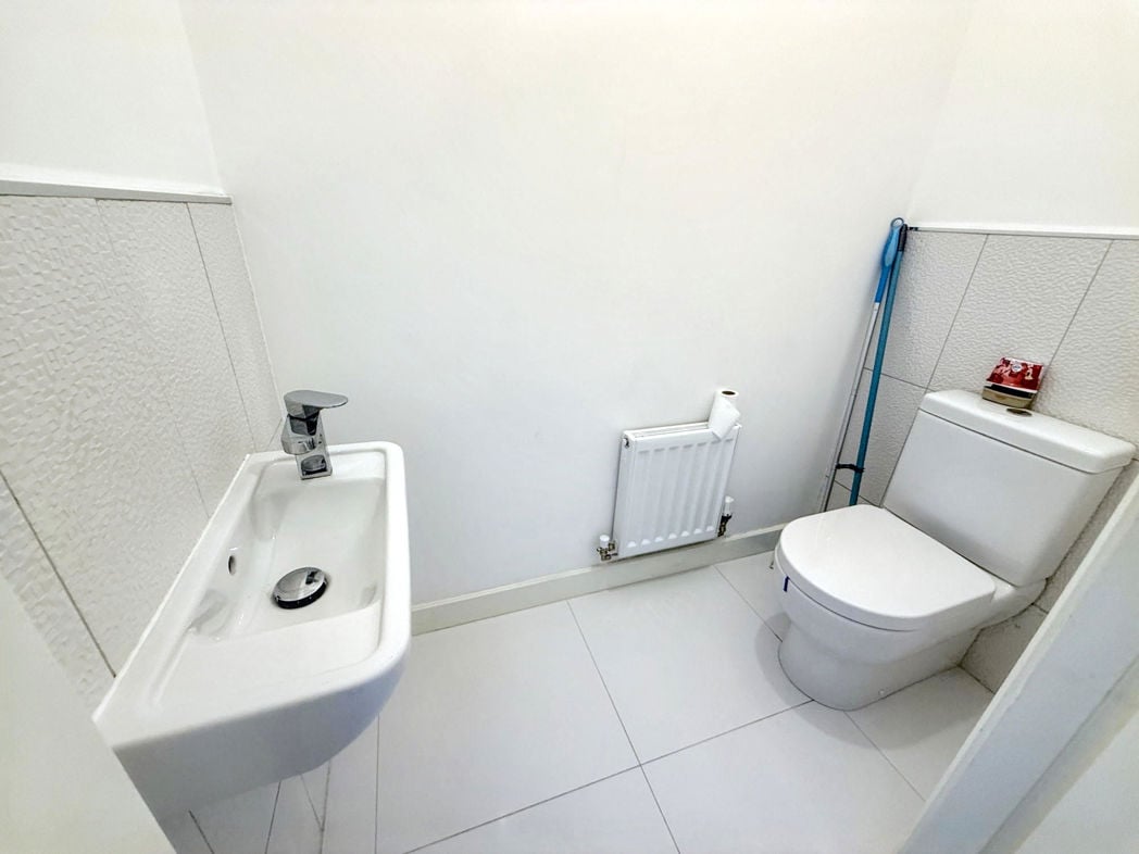 Property image 5 of 14