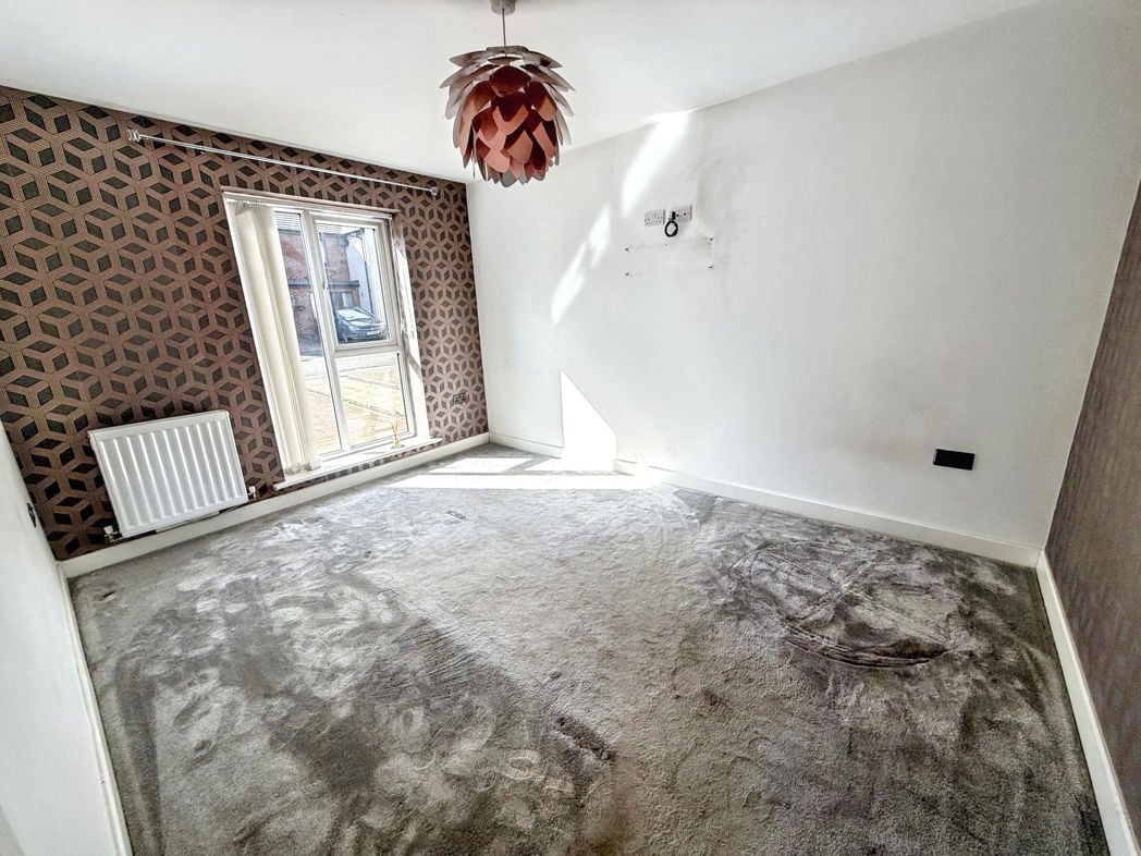 Property image 3 of 14