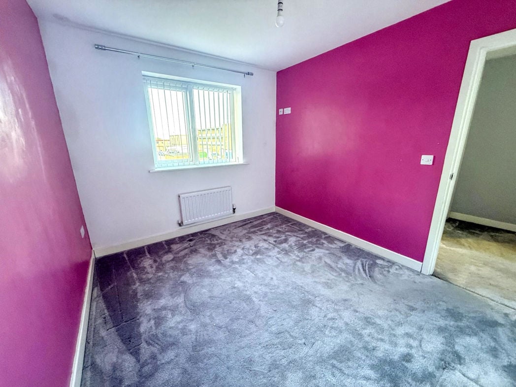 Property image 11 of 14